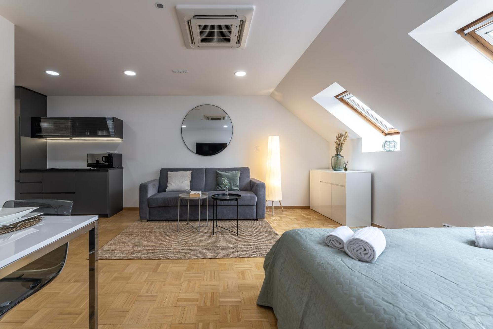 Kip Old Town Modern With Free Parking & Ac Apartment *
