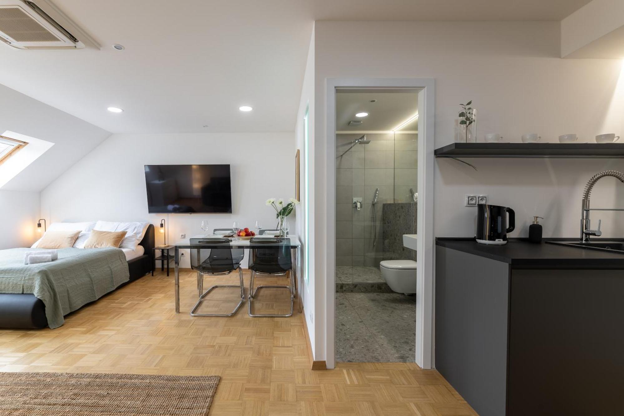 Kip Old Town Modern With Free Parking & Ac Apartment *