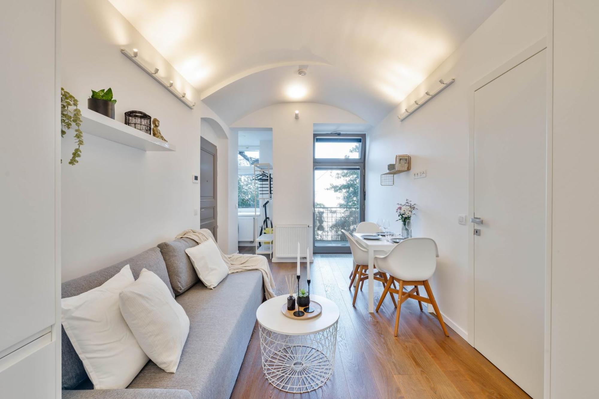 Elegant With Terrace & Bike Path Apartamento Praga