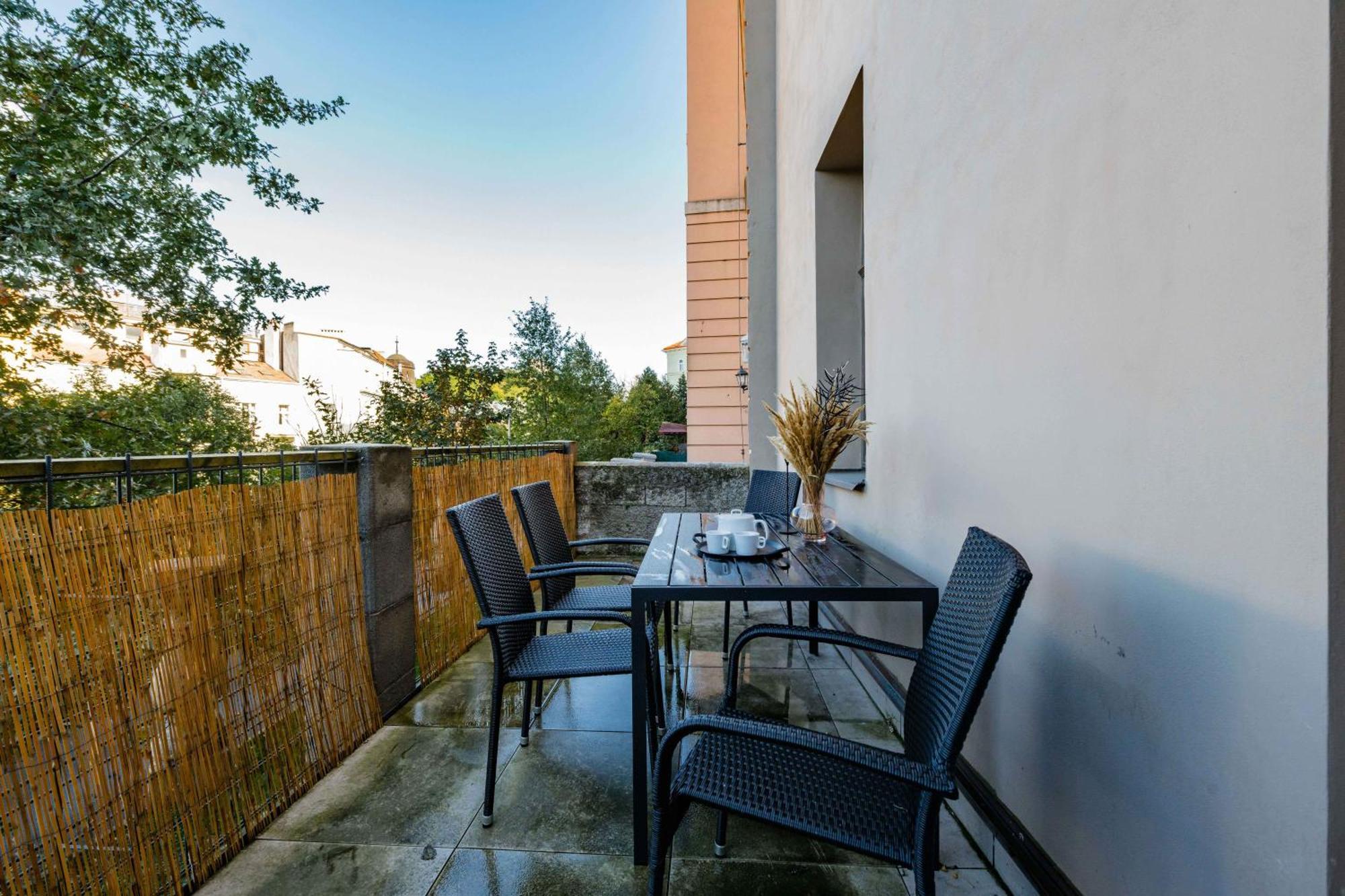 Elegant With Terrace & Bike Path *