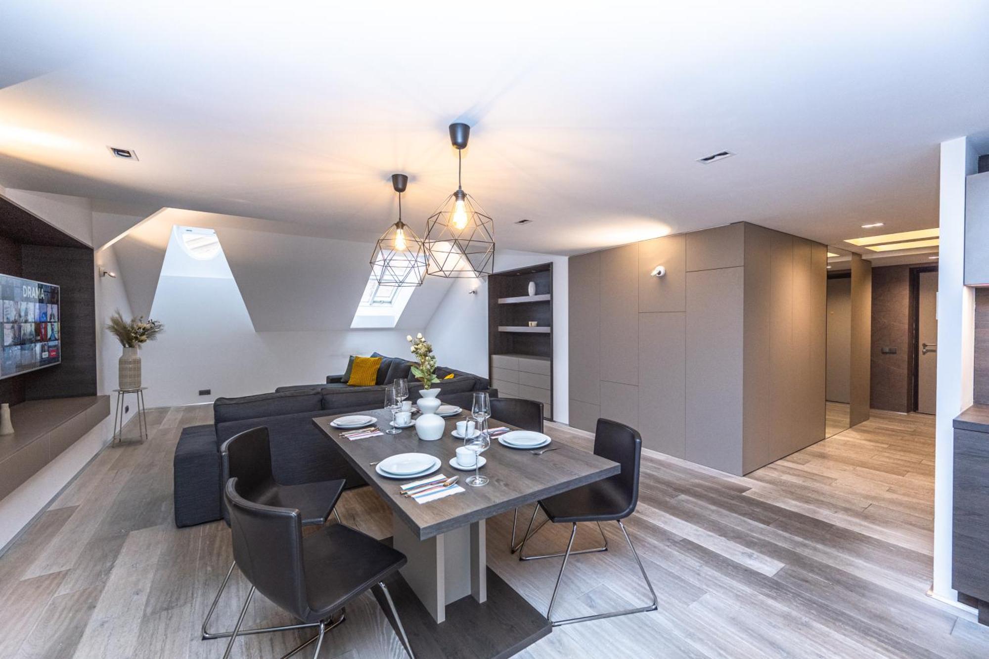 Wishlist Residences - Old Town Square Apartment Prague