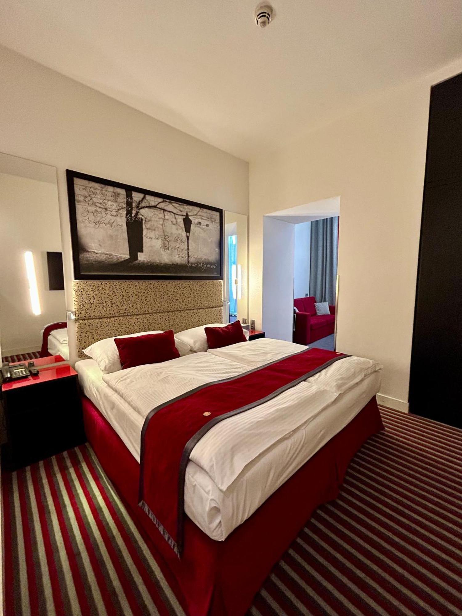 Red & Blue Design Hotel Prague