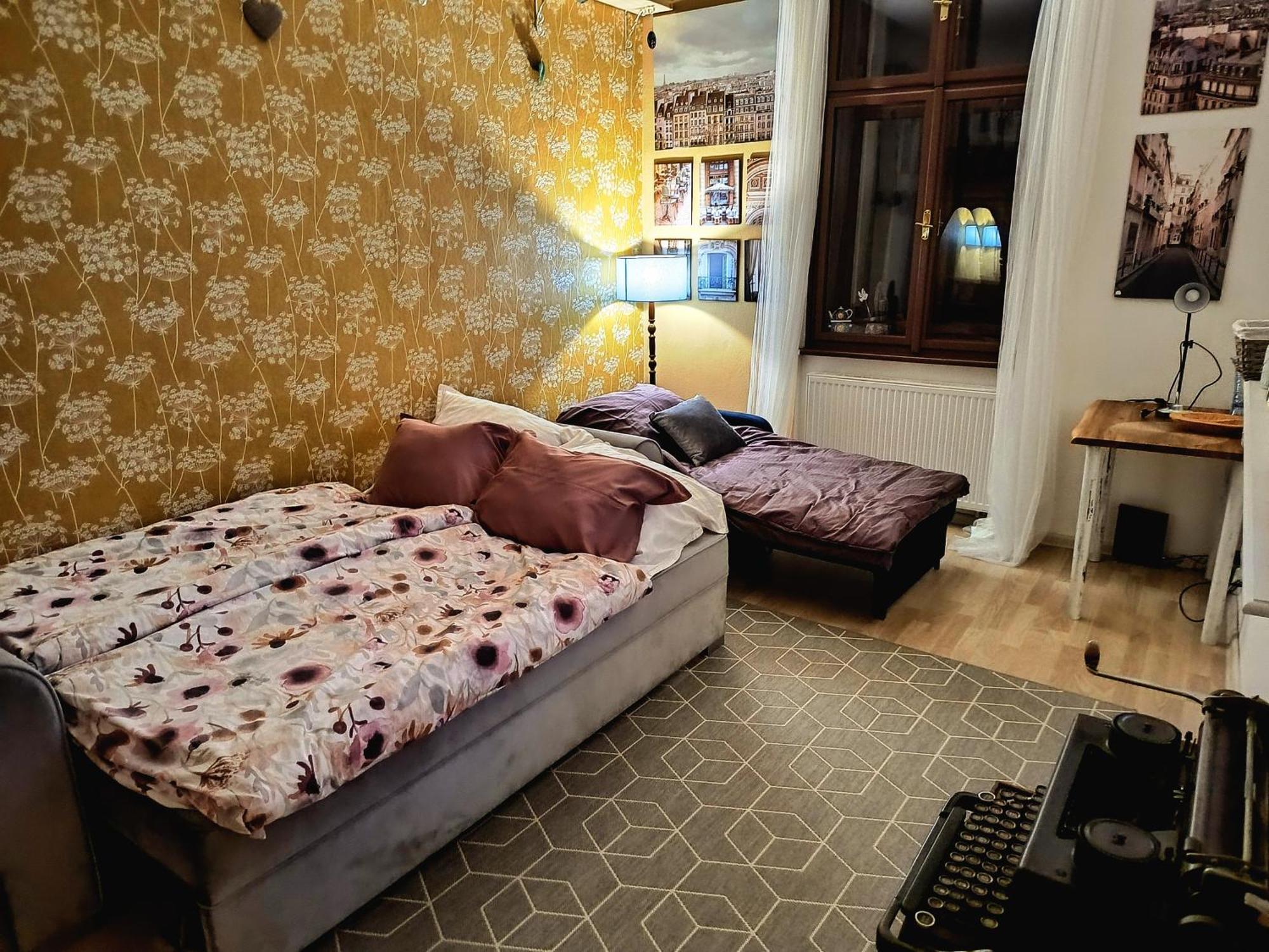 Vysehrad Flat 2 Private Rooms For Up To 4 Guests Center & Congress