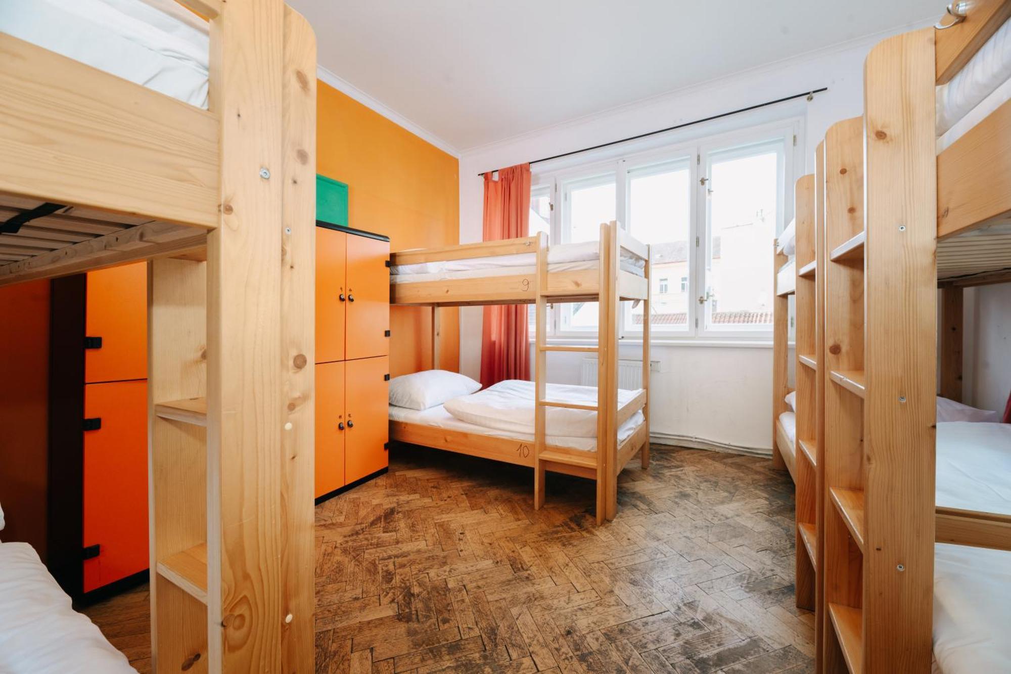 Hostel Benedikt Center *
