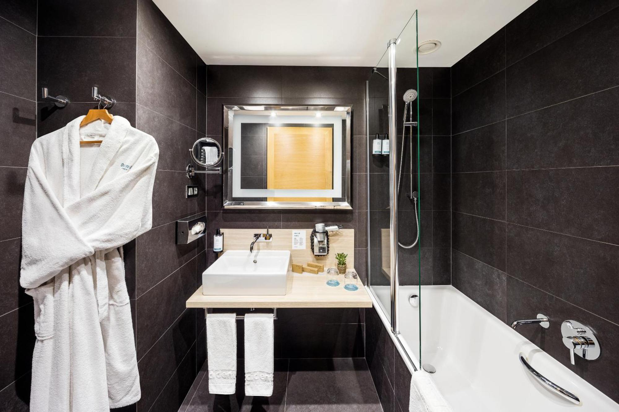 Occidental Five 4* Prague