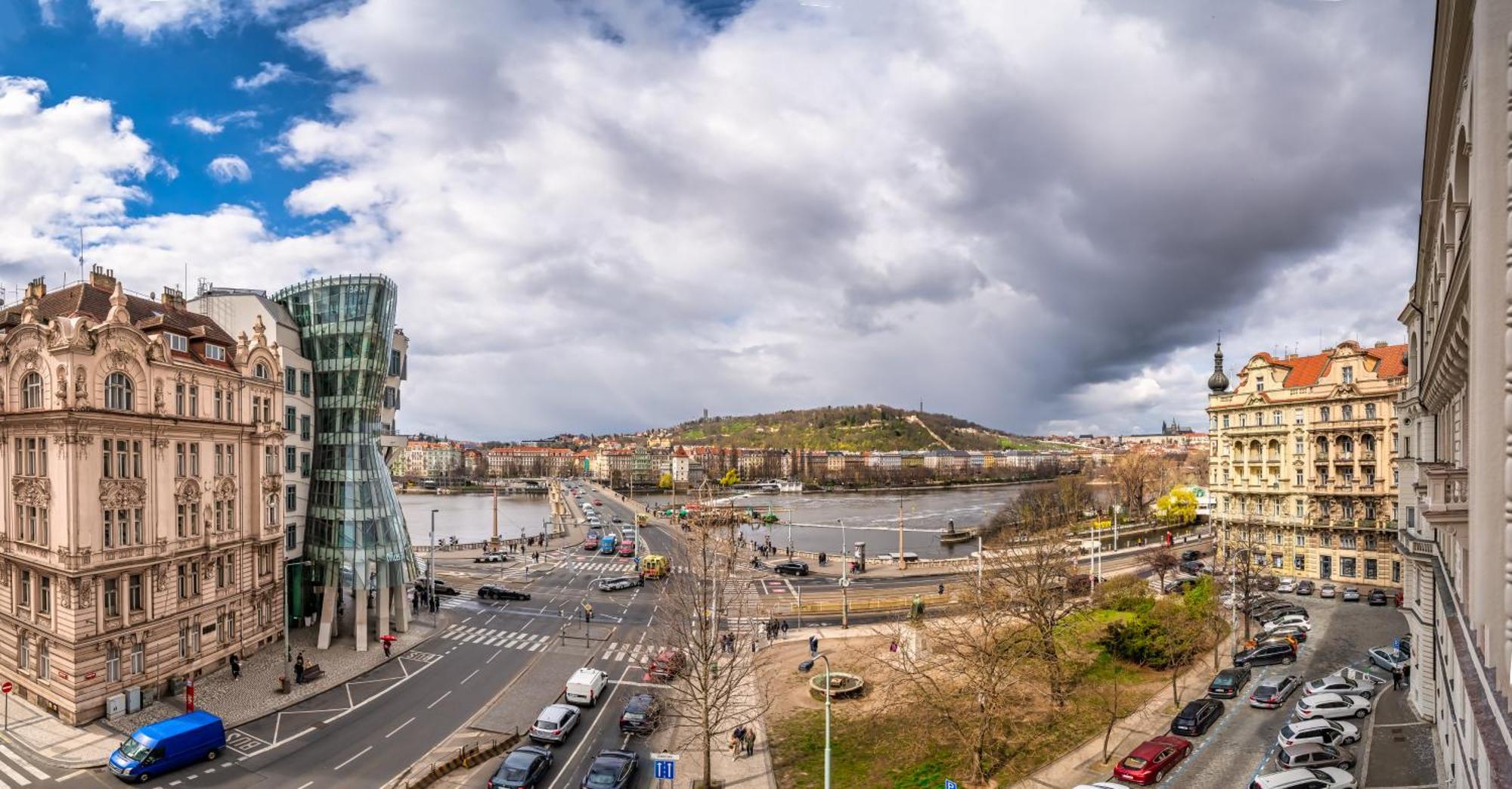 Apart Otel River Dance By Adrez