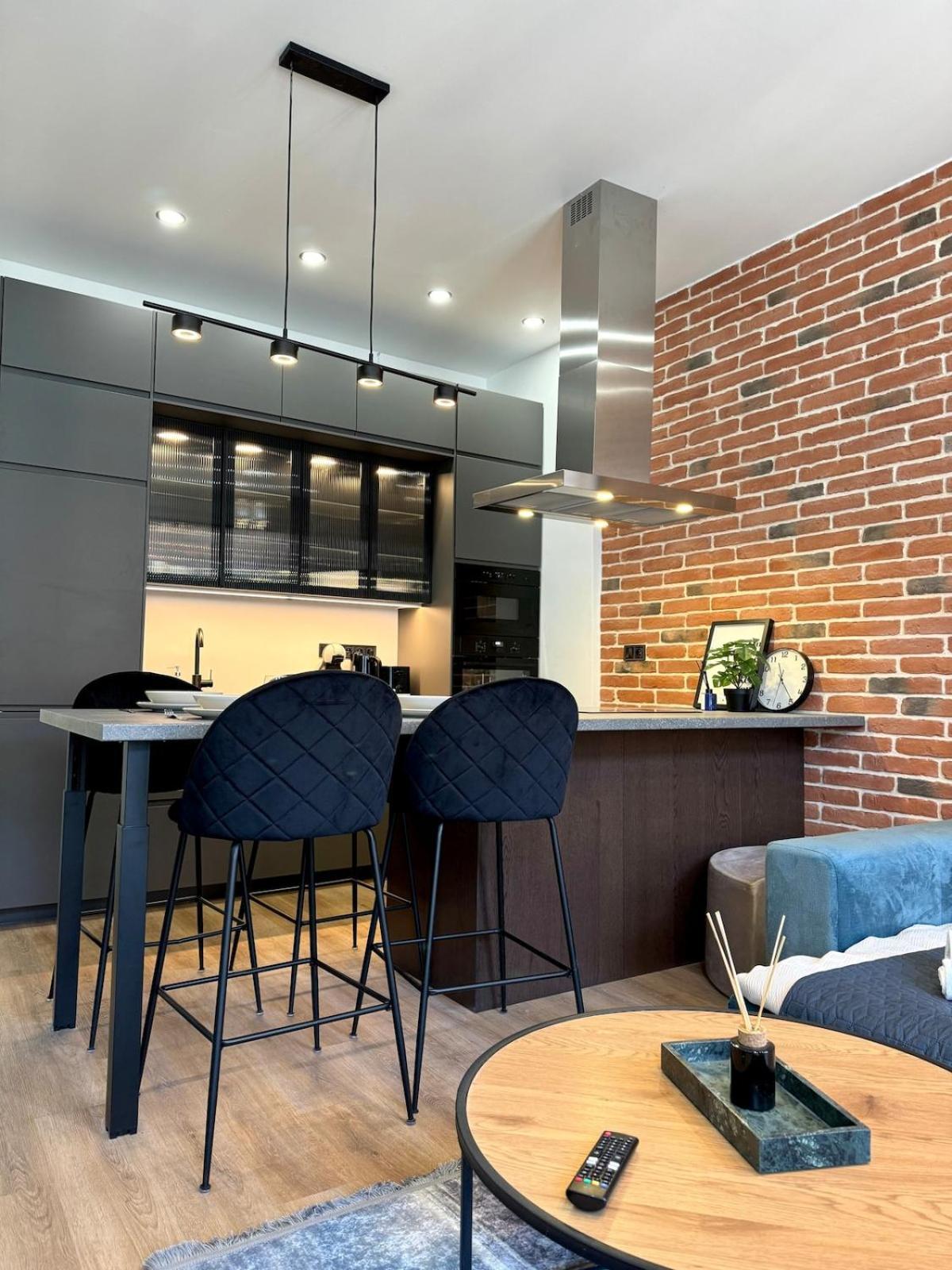 Apartment 10 Minutes Charles Bridge Modern Apartment, Prague