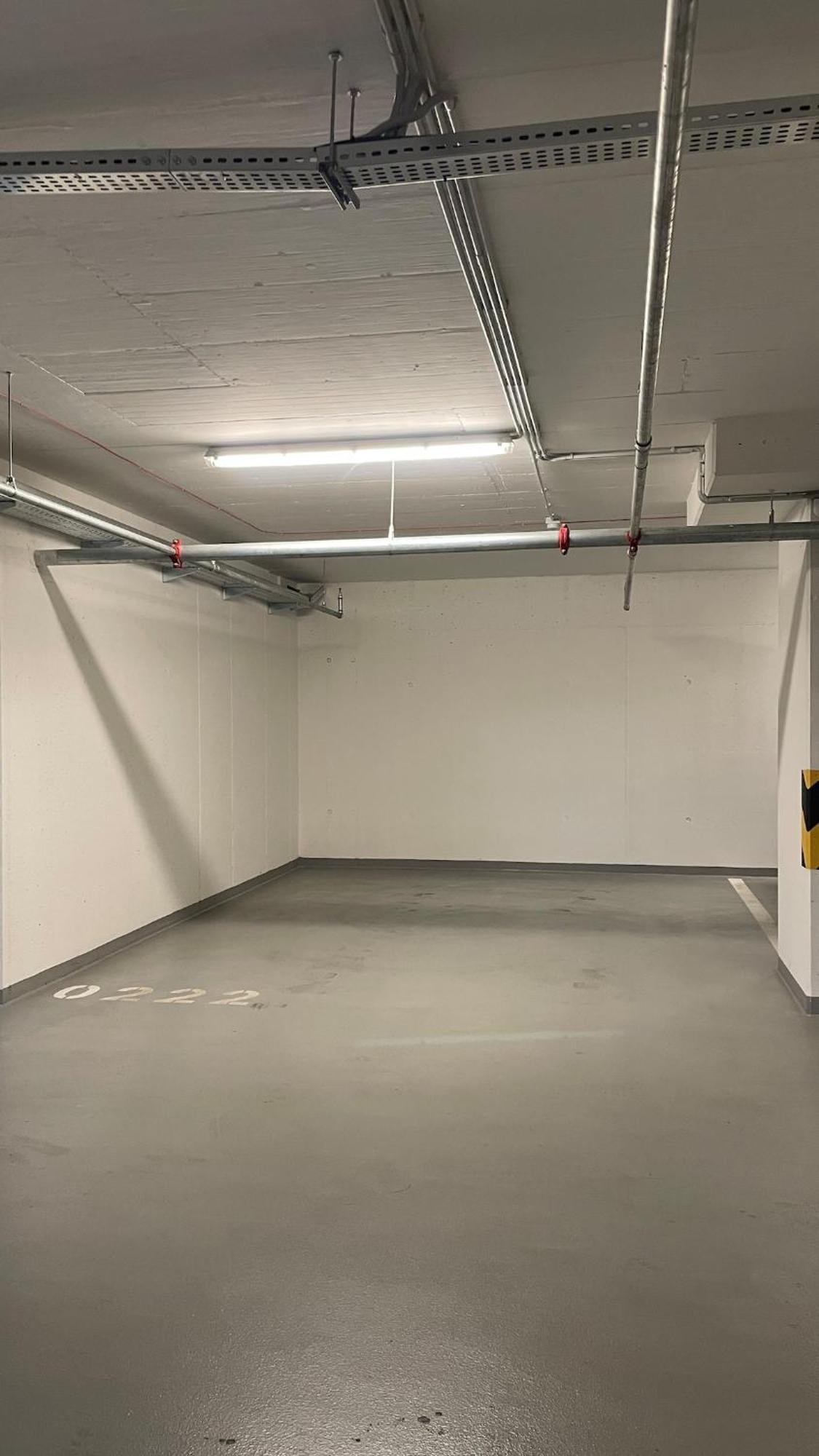 Modern Stylish With Private Garage Daire
