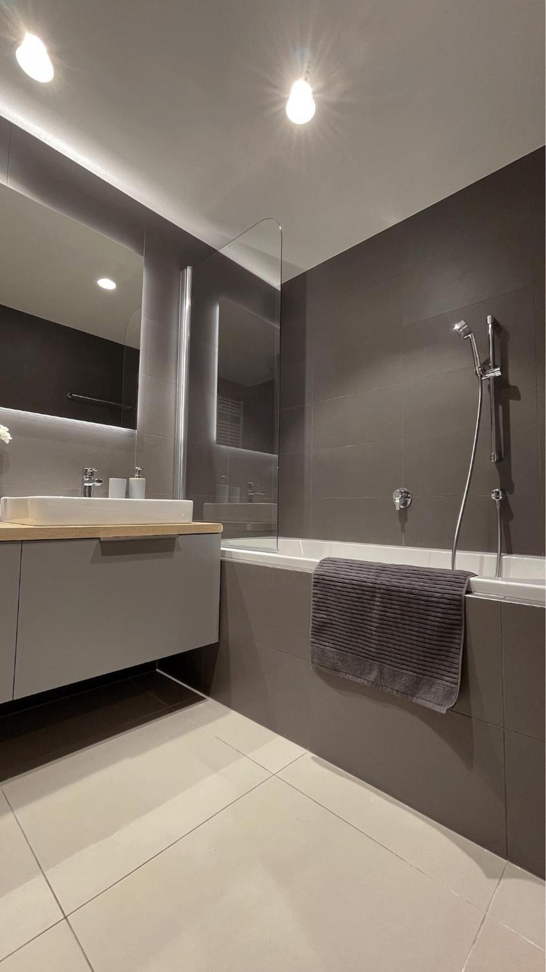 Daire Modern Stylish With Private Garage Prag