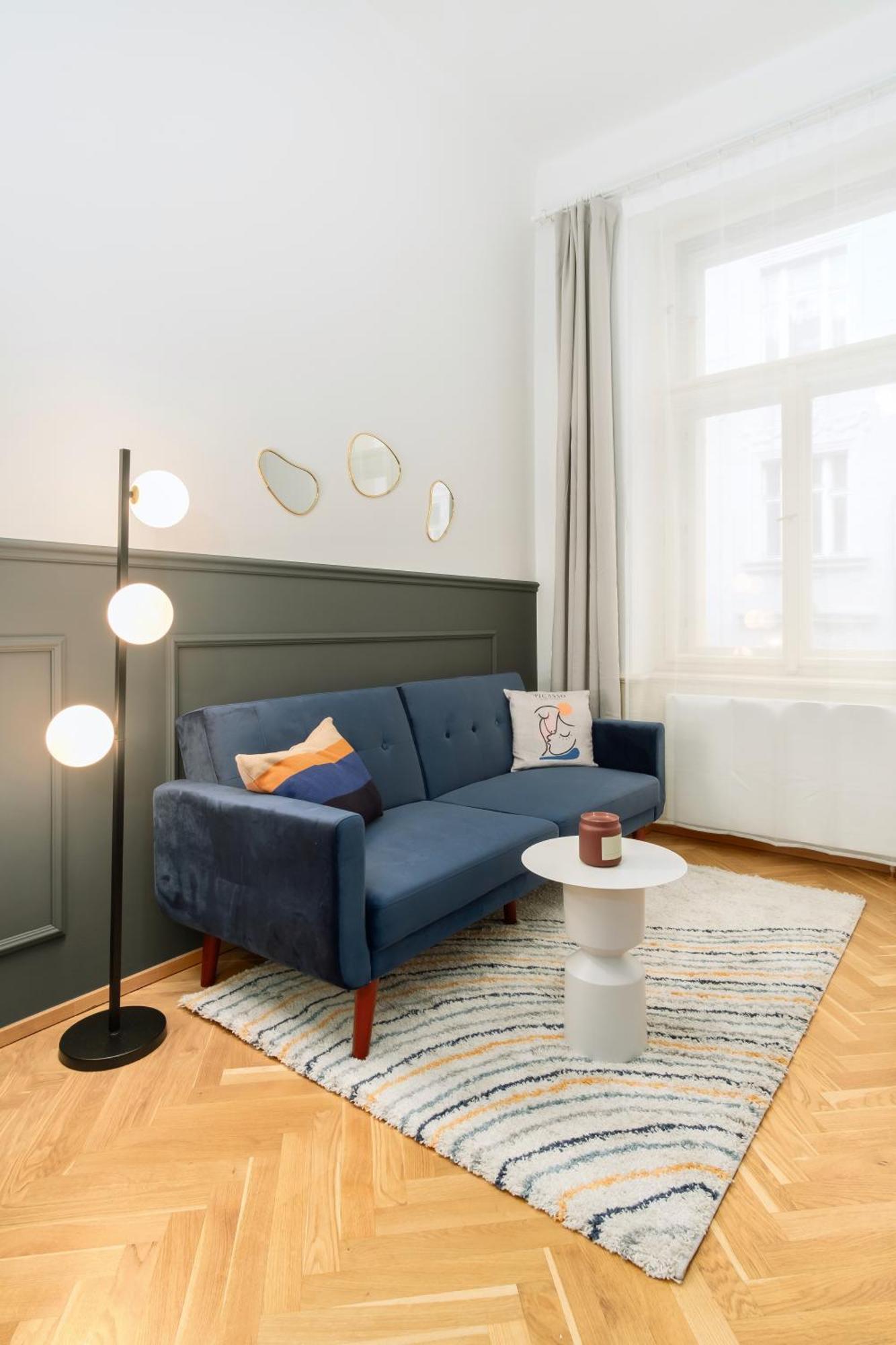 Stru House By Days - Luxurious Next To National Theatre Apartment Prague