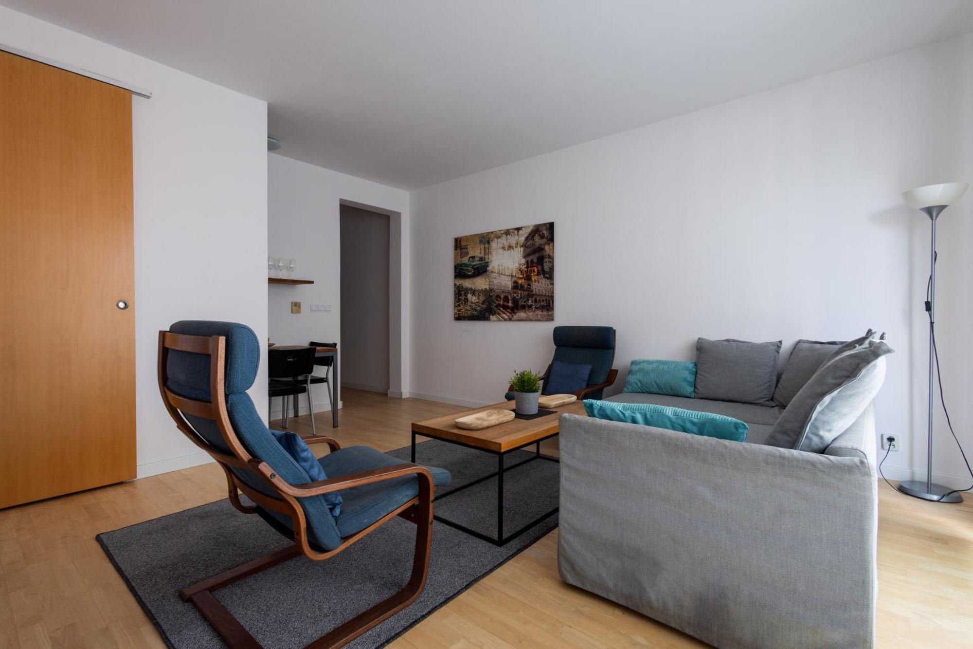2 Apartment *