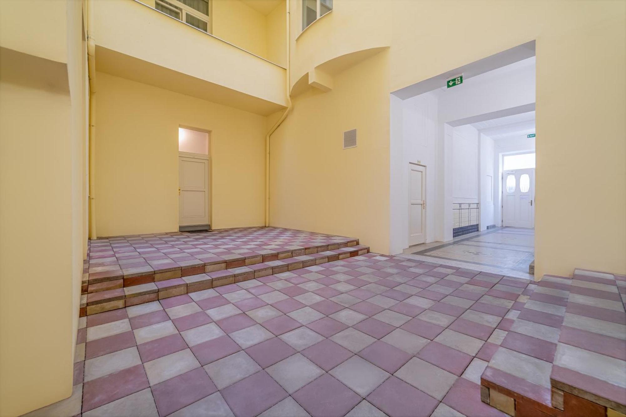 Apartment Cobblestone By Rentez Prague
