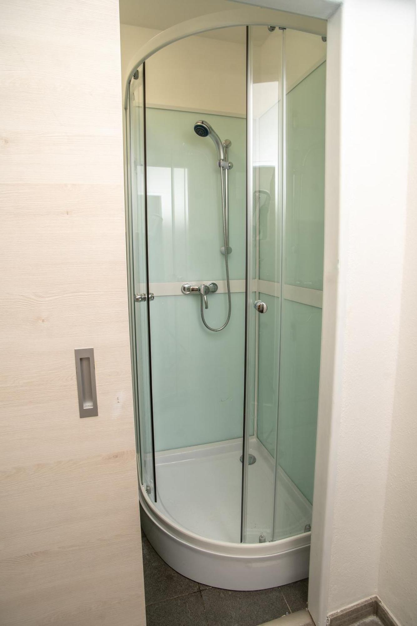 Grand Near Dancing House Apartamento Praga