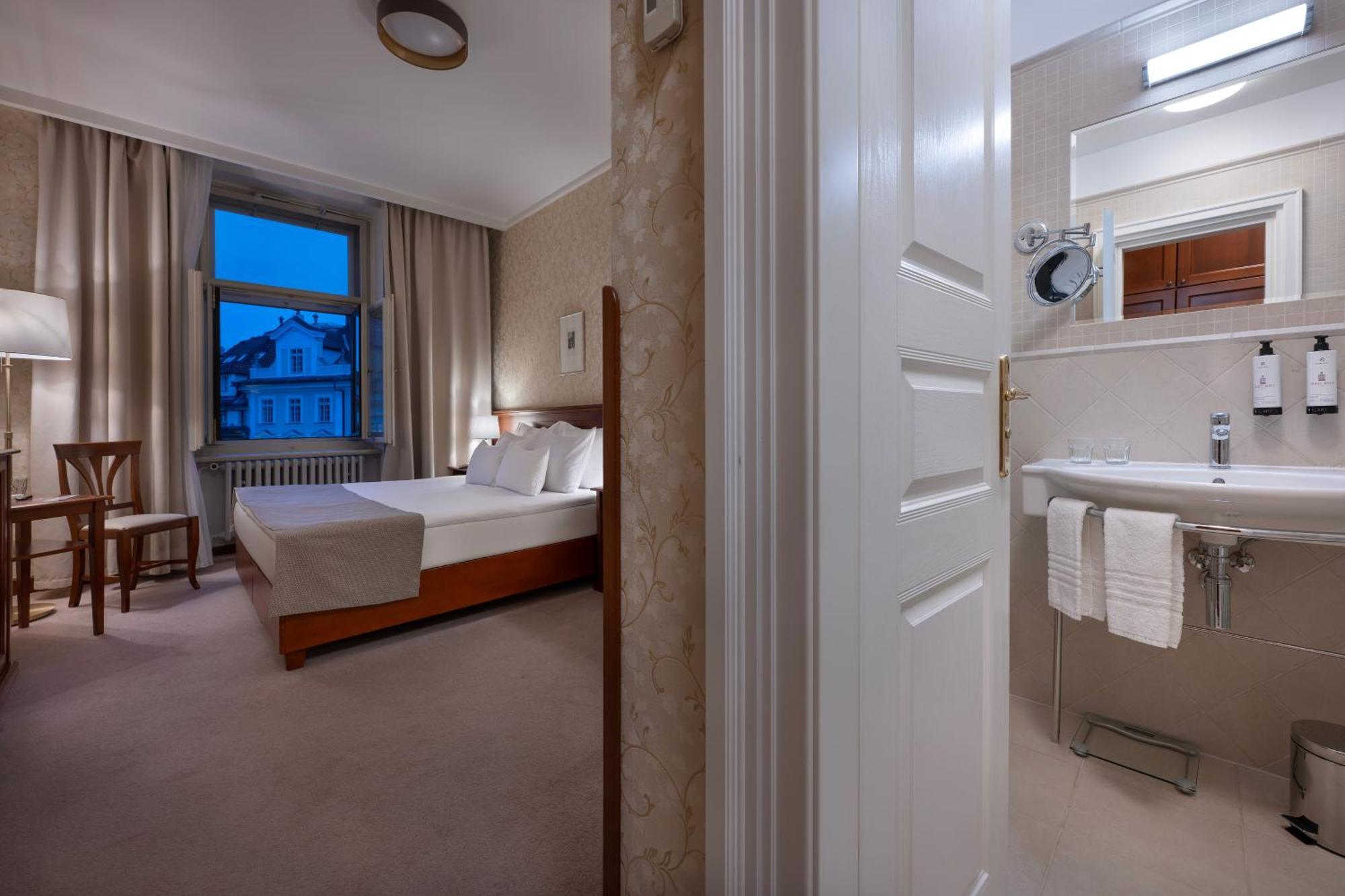 Rott Hotel