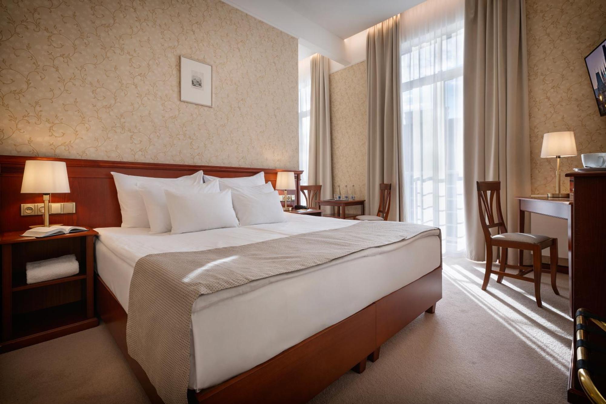 Rott Hotel 4*