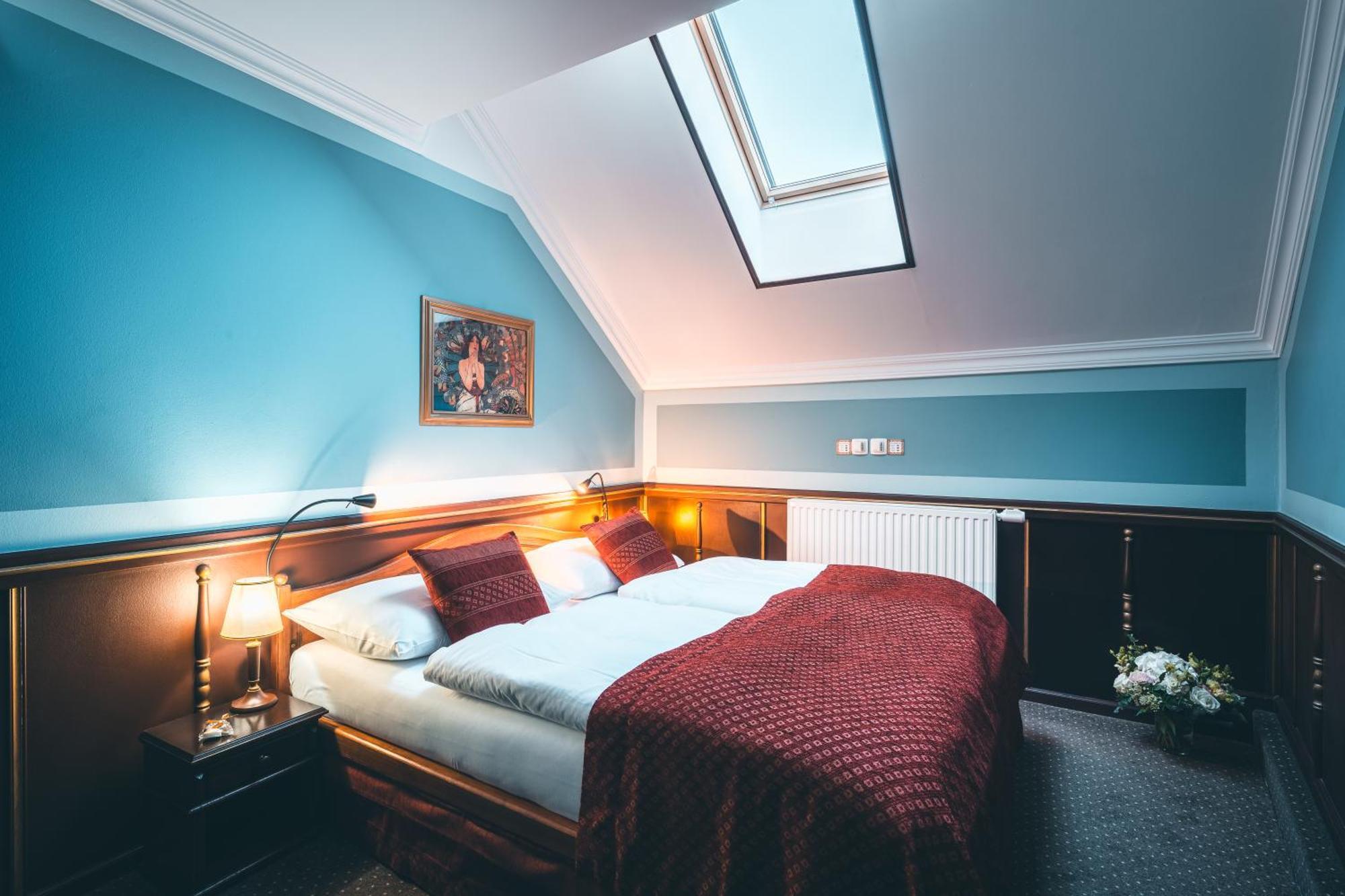 Hastal Old Town Hotel 4*