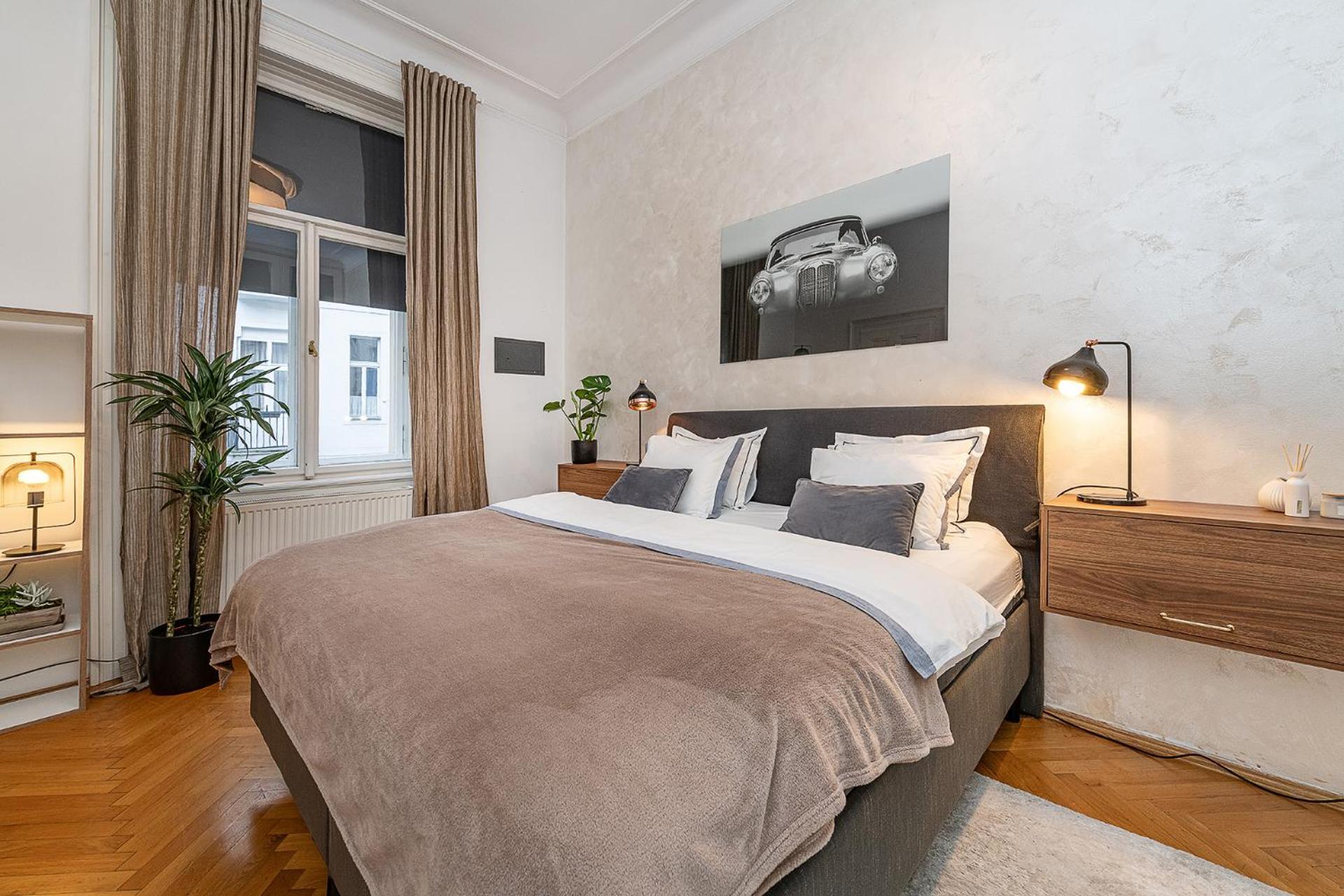 Spacious Two-bedroom In Old Town Prague