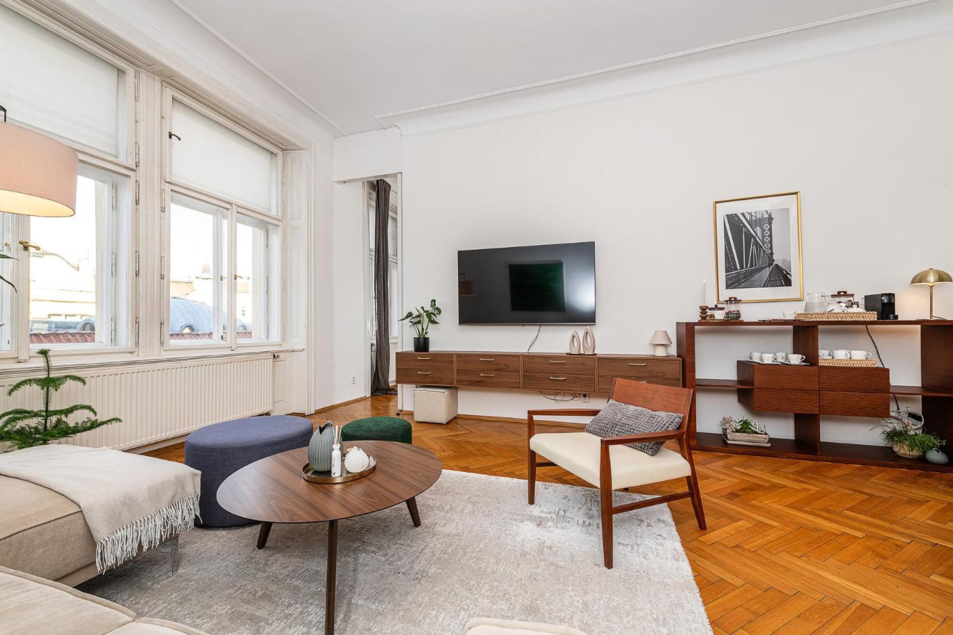 Spacious Two-bedroom In Old Town Prague