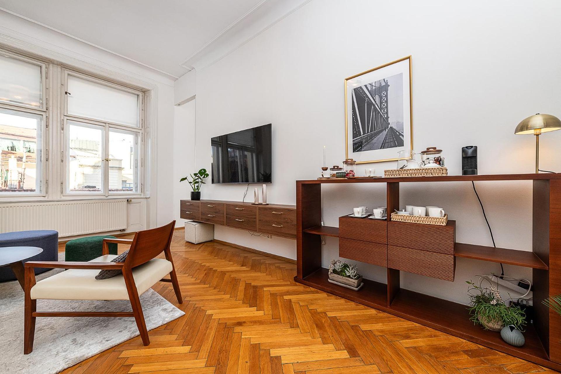 Spacious Two-bedroom In Old Town * Prague