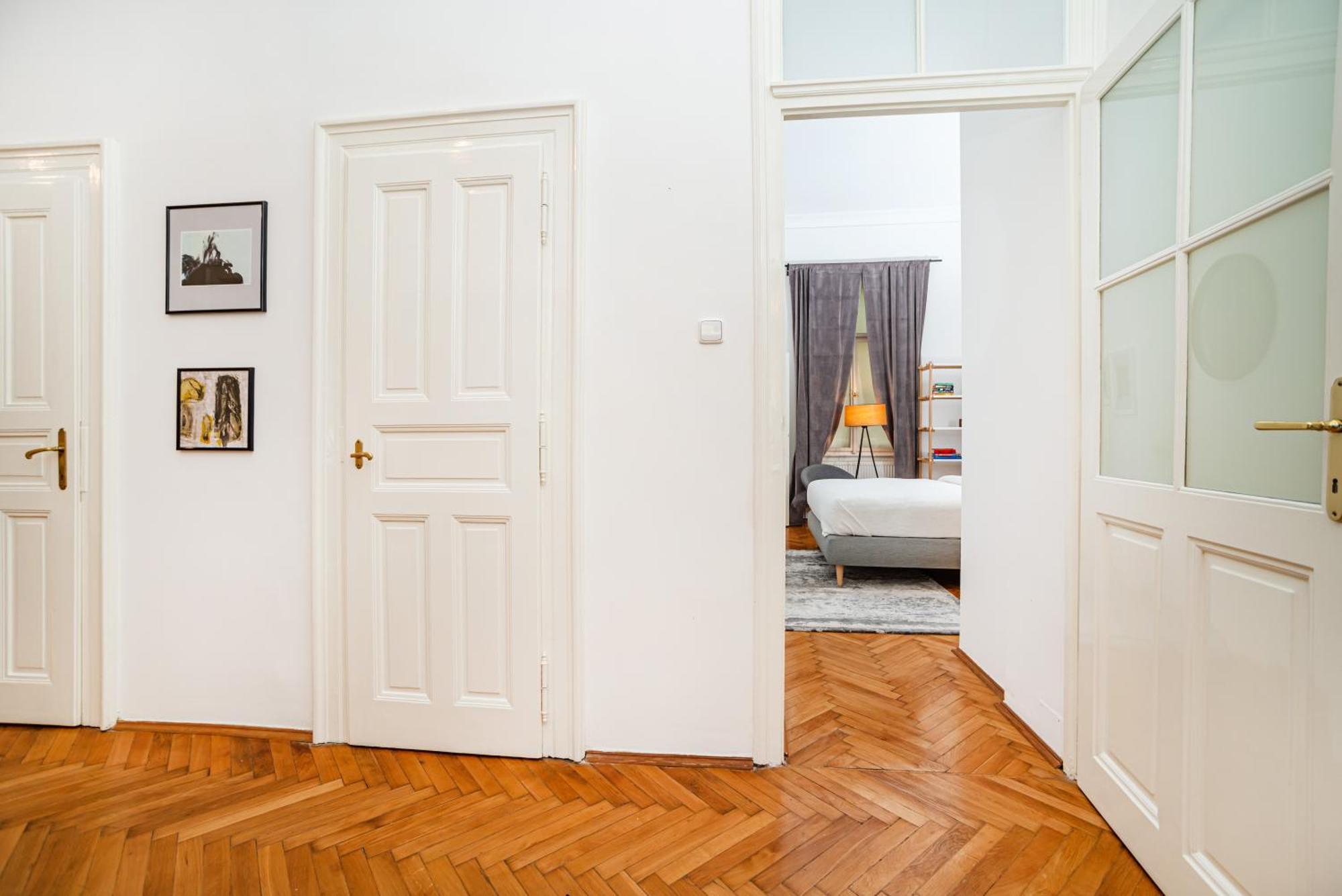 Apartment Spacious Two-bedroom In Old Town Prague