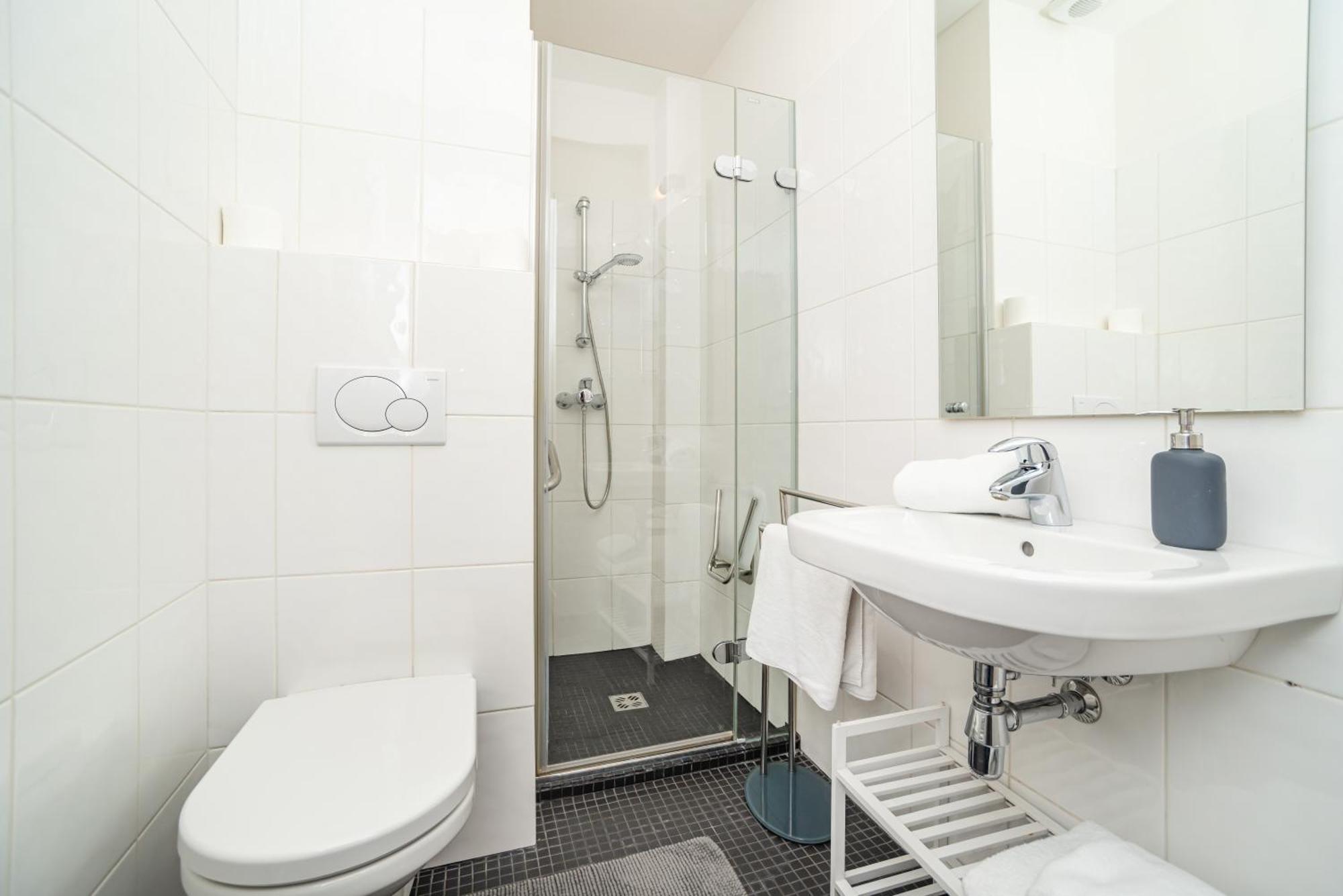 Spacious Two-bedroom In Old Town Apartment Prague