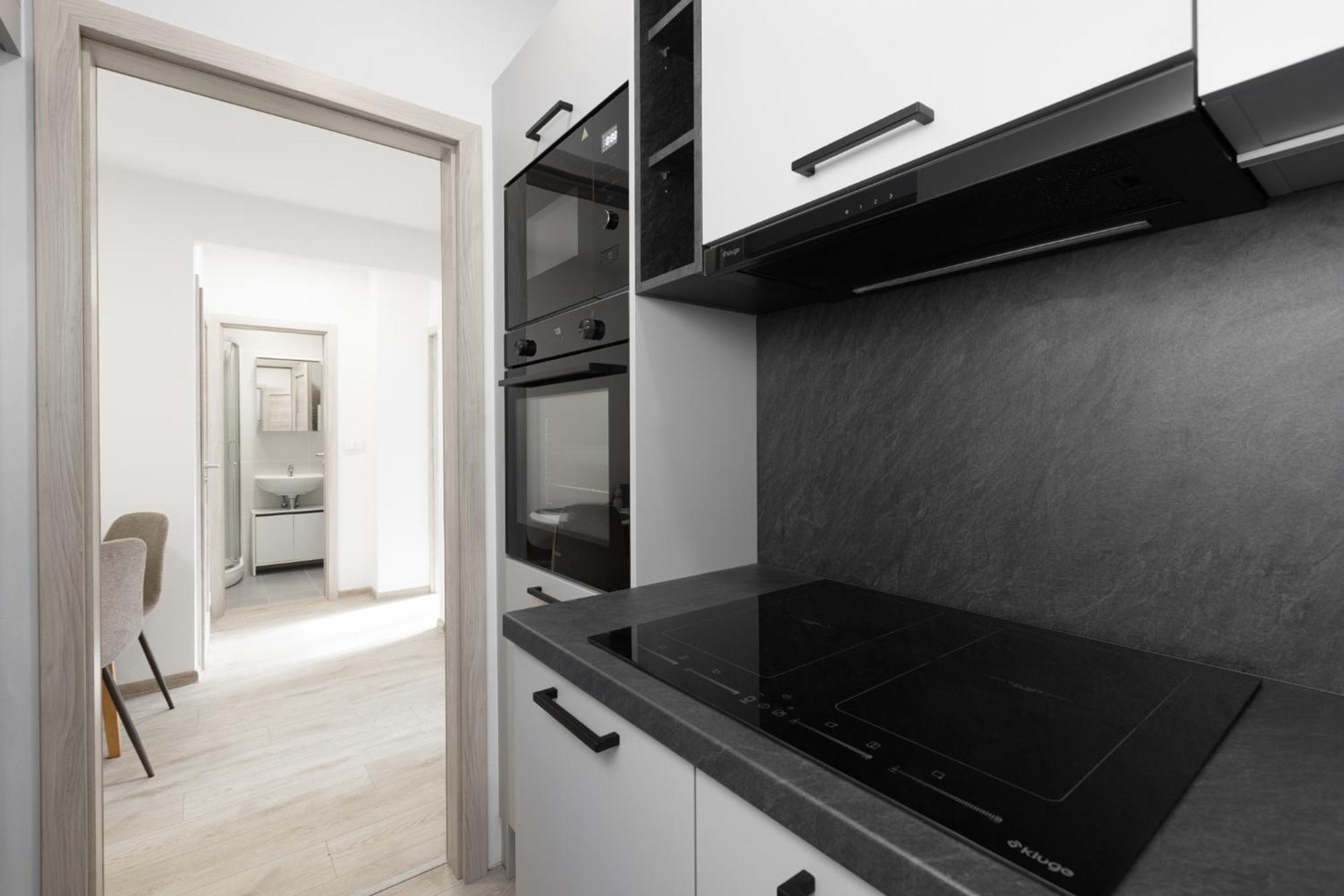 2 Bedroom With A Terrace Near The Metro Daire