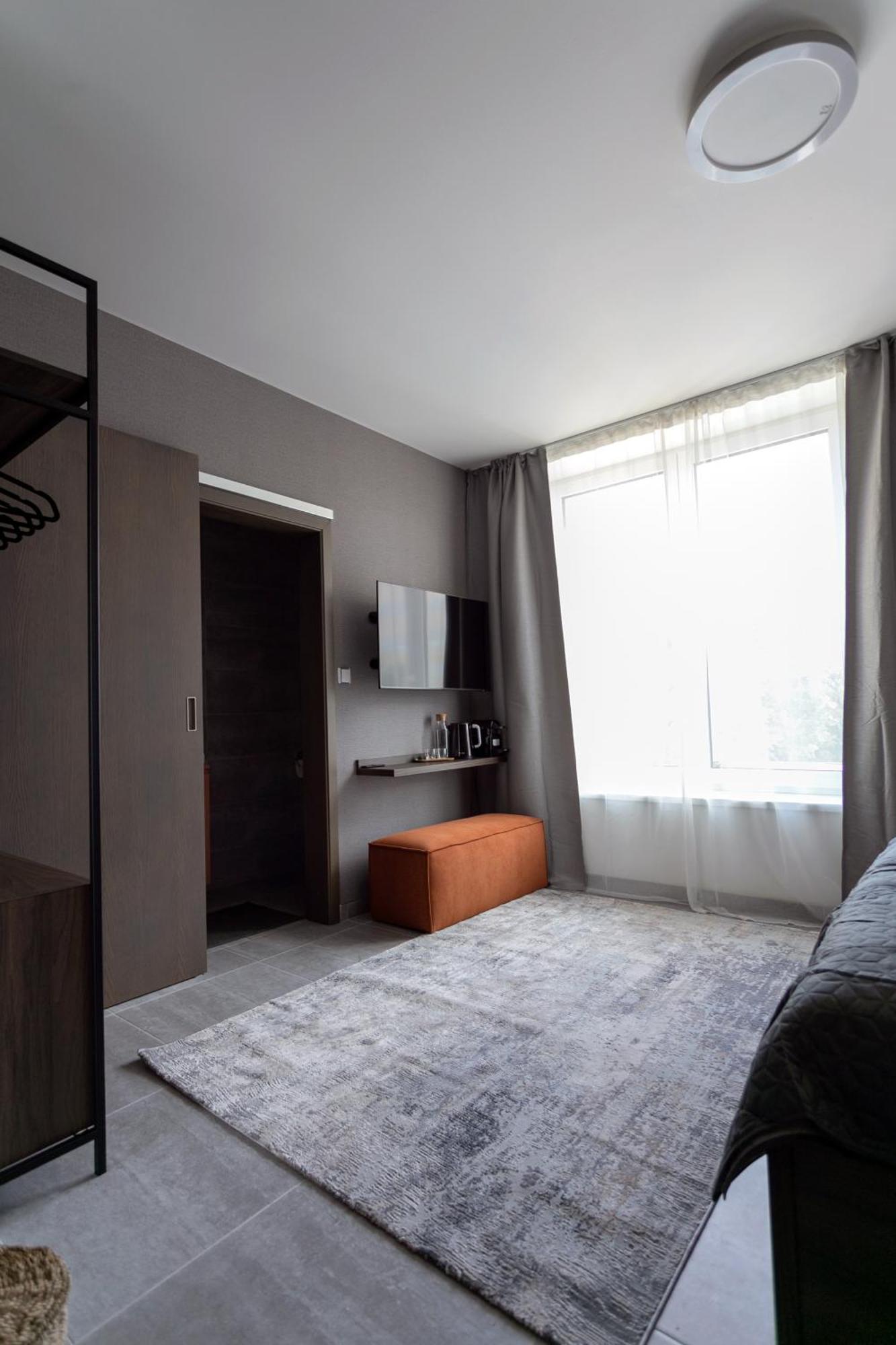 Luong Europe Prague