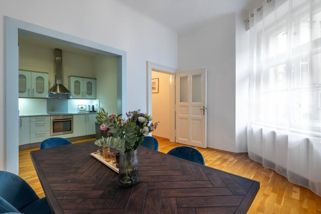 Charming 2bedroom Old Town Prague