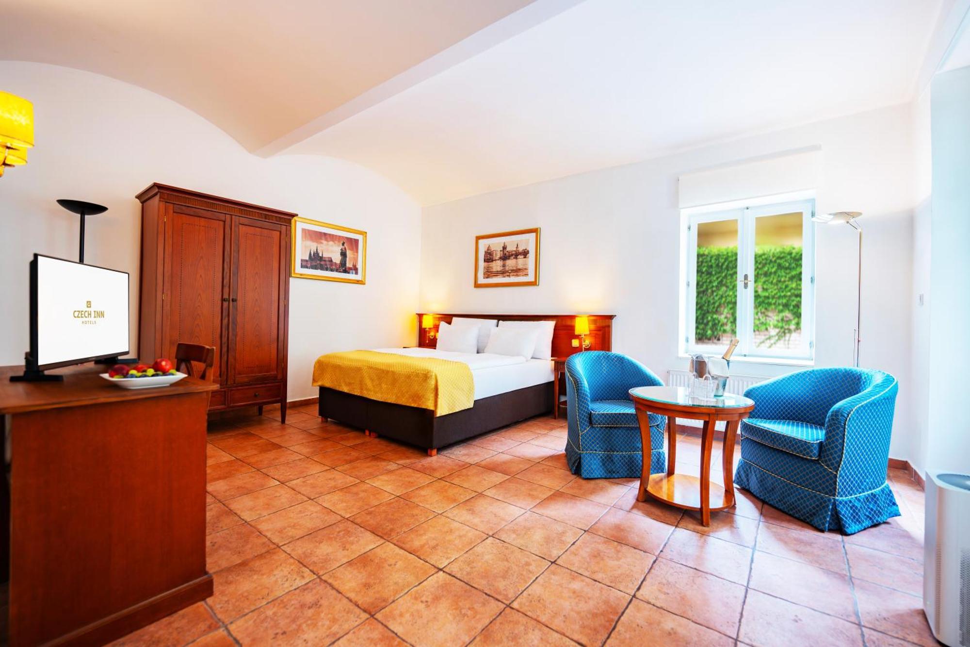 Louis Leger - Czech Leading Otel