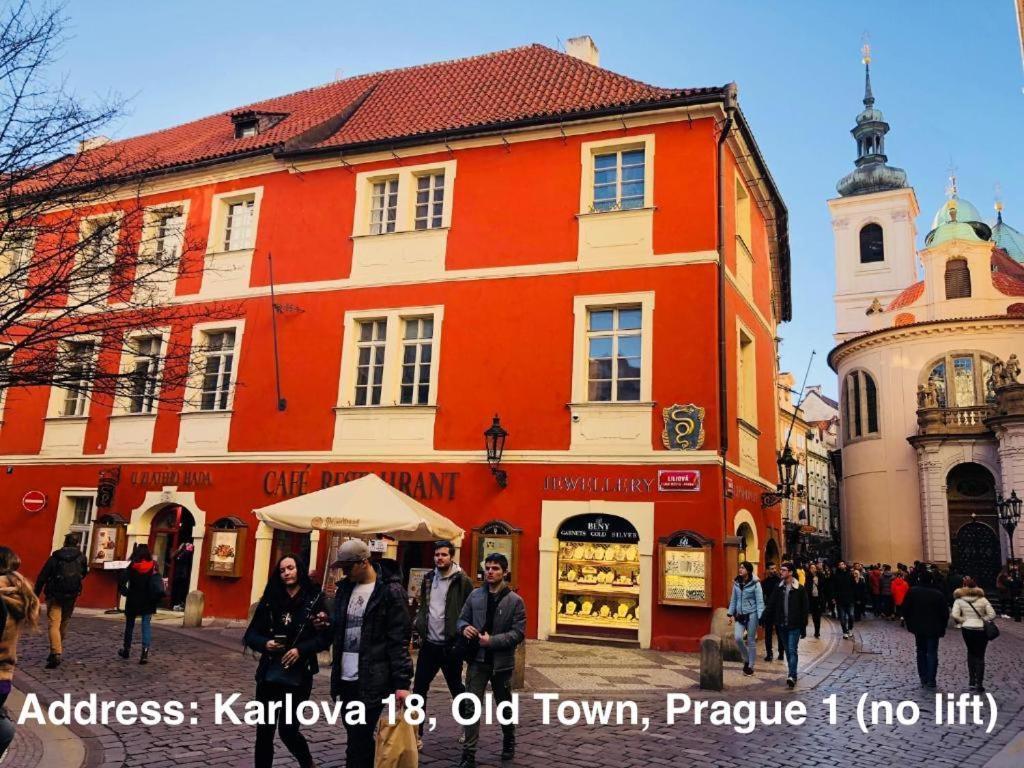 Apartment Royal Road Prag