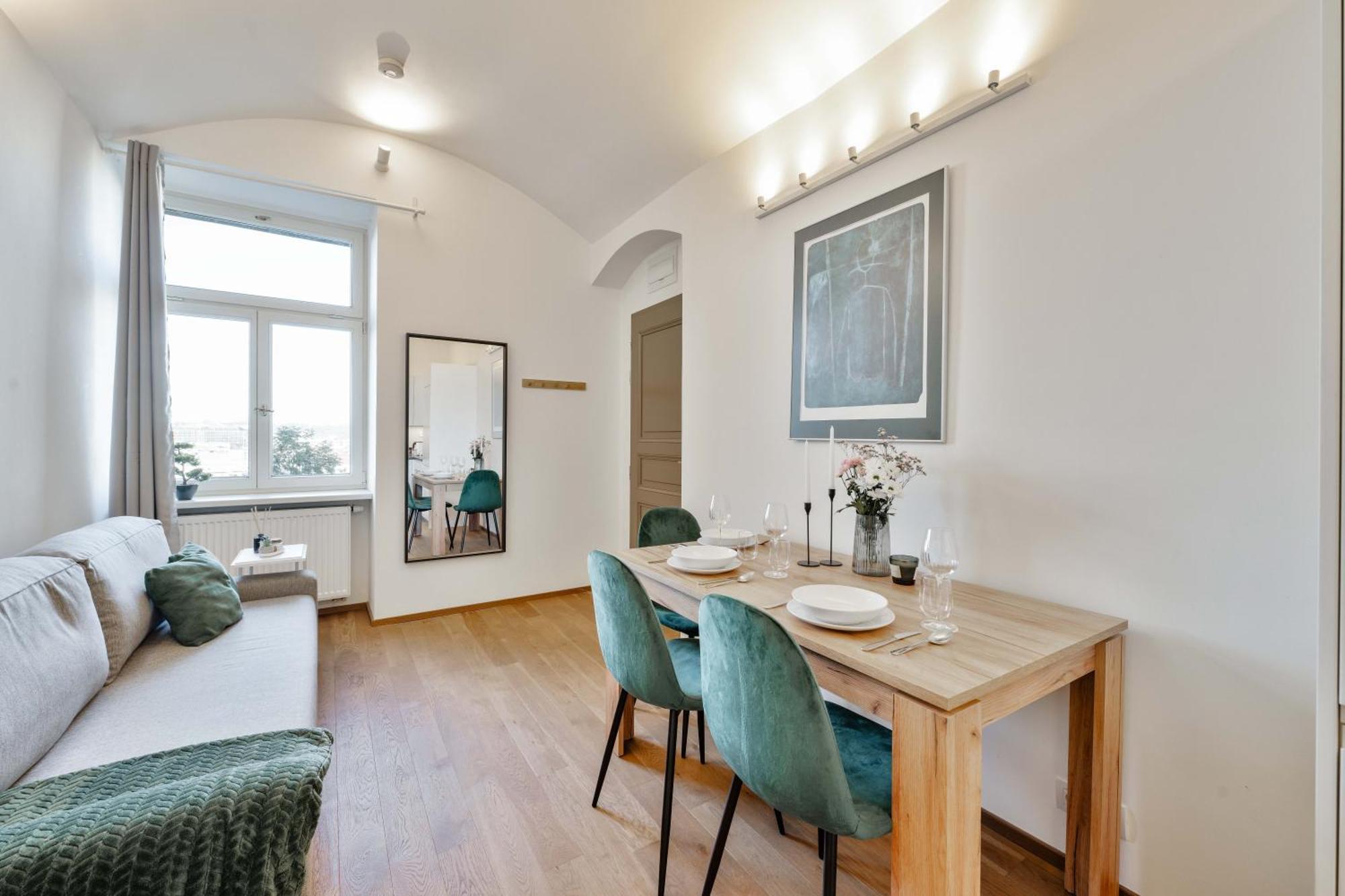 Elegant With Terrace & Bike Path *
