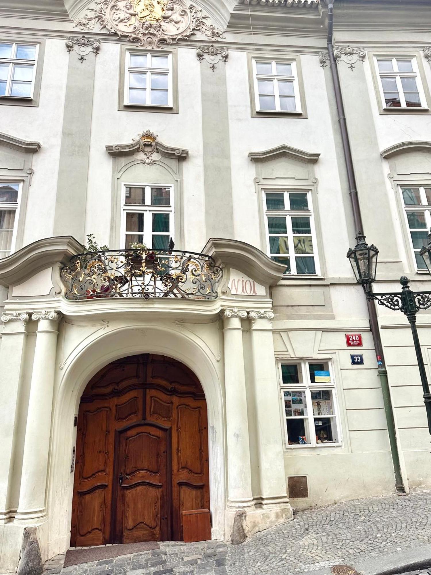 Beneath Castle Where Mozart Performed Apartamento Praga