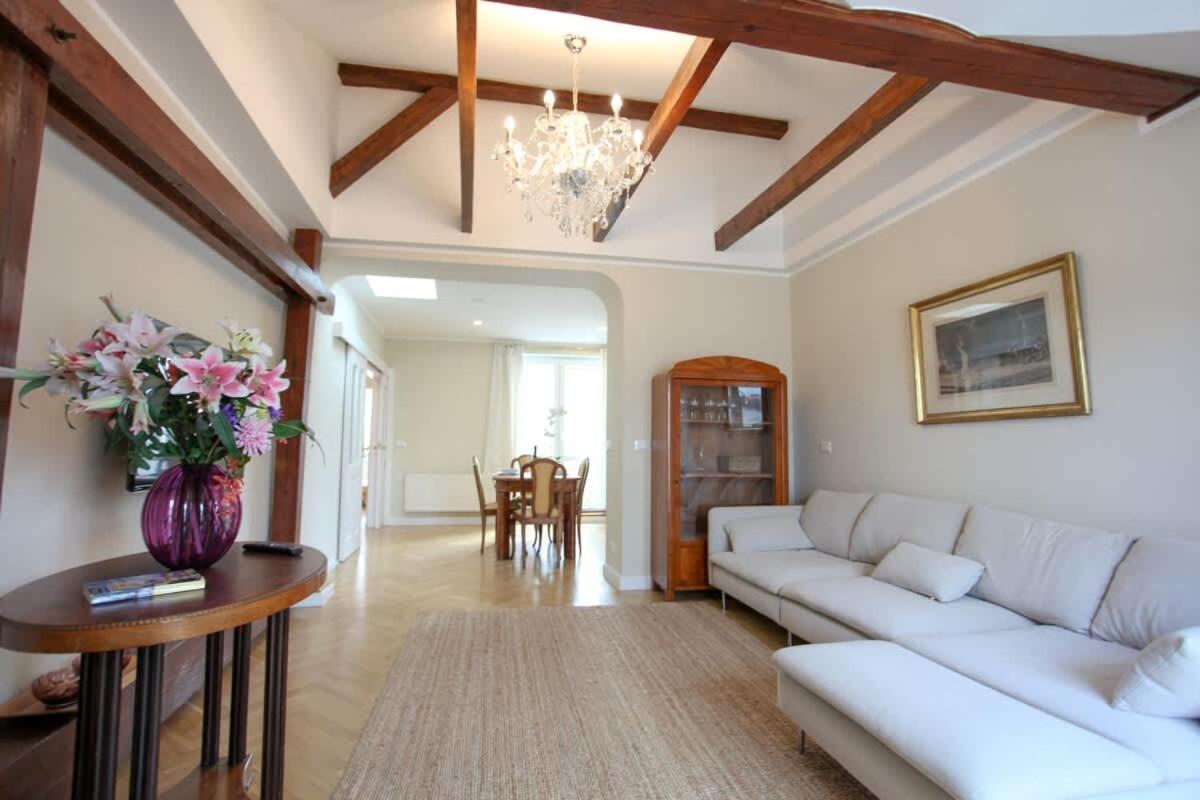 Charles Bridge Unique Maisonette Apartment