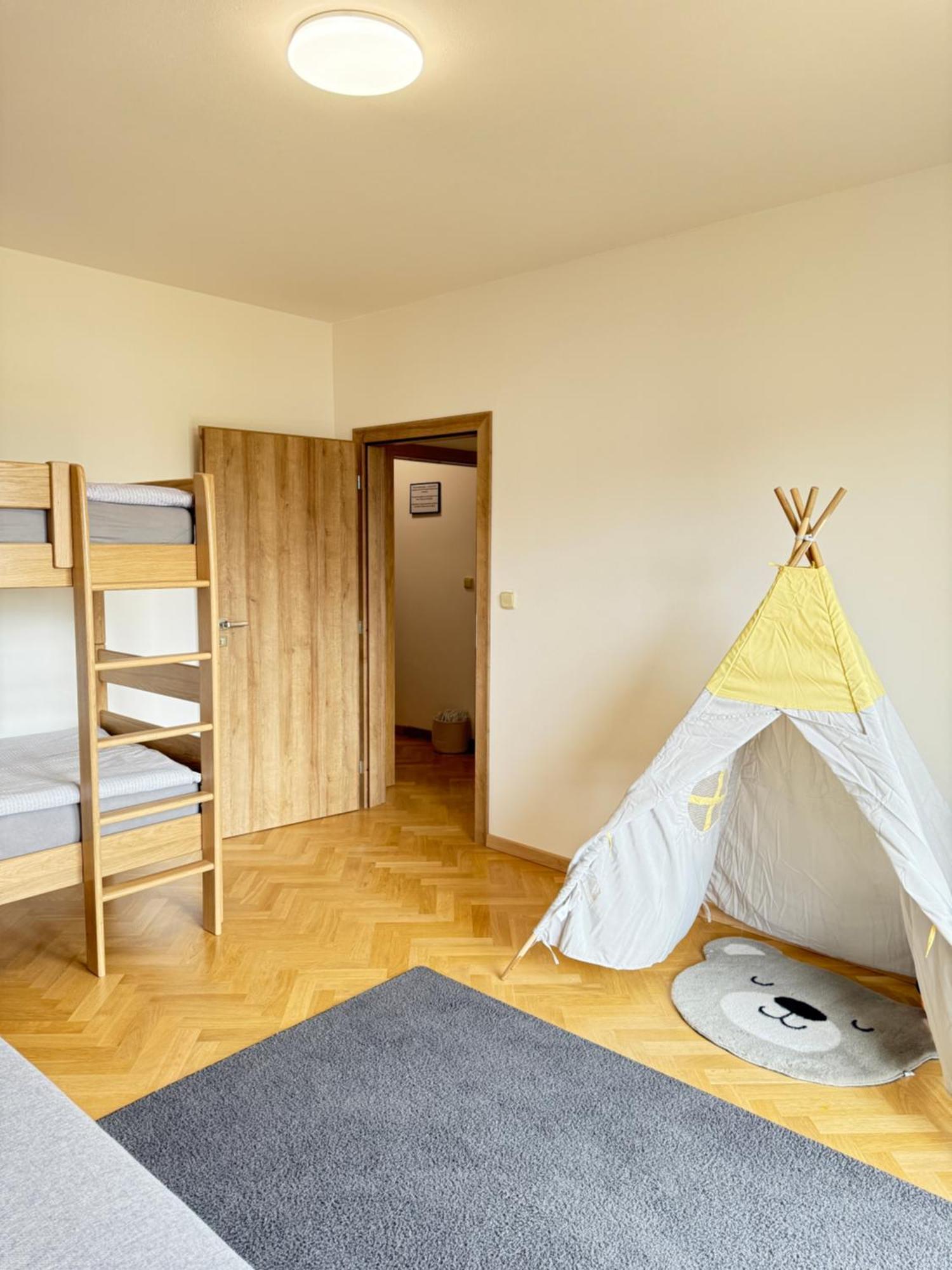 Apartment Familyvilla, New 4 Luxury Big Apartments, Parking Prague