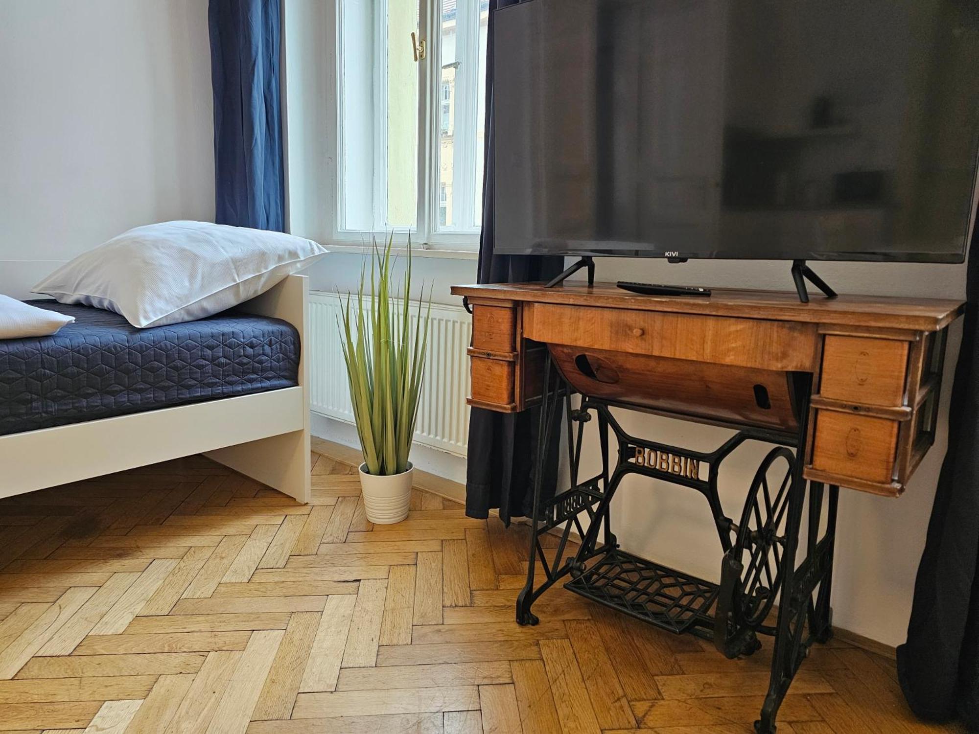 Slezska Apartment *