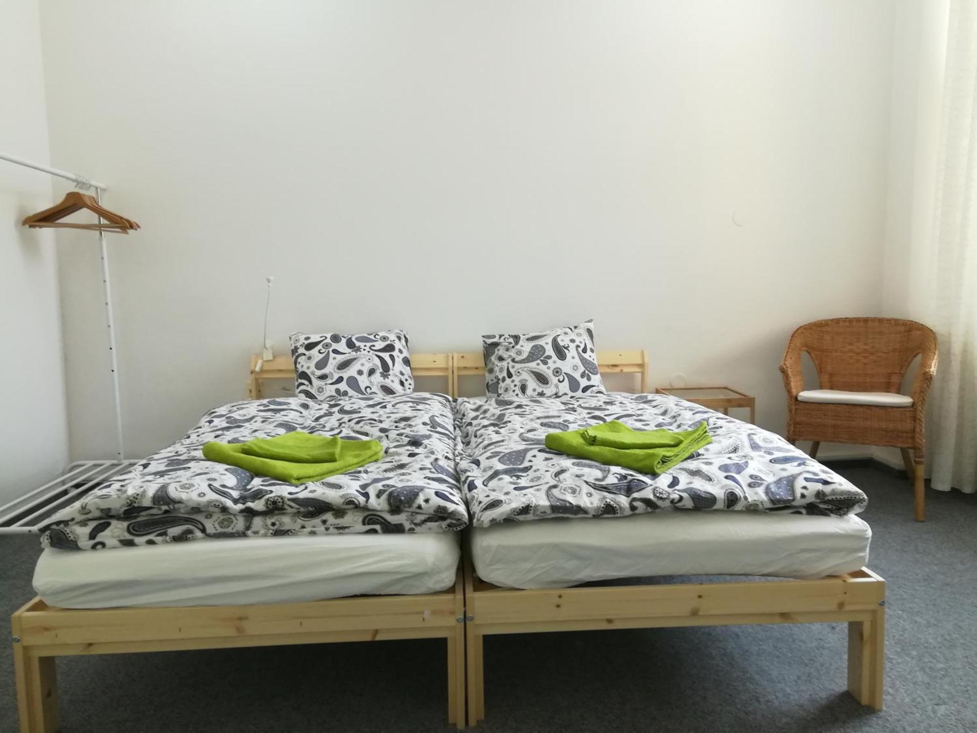 Just 3 Min Walk Old Town Center Private A *