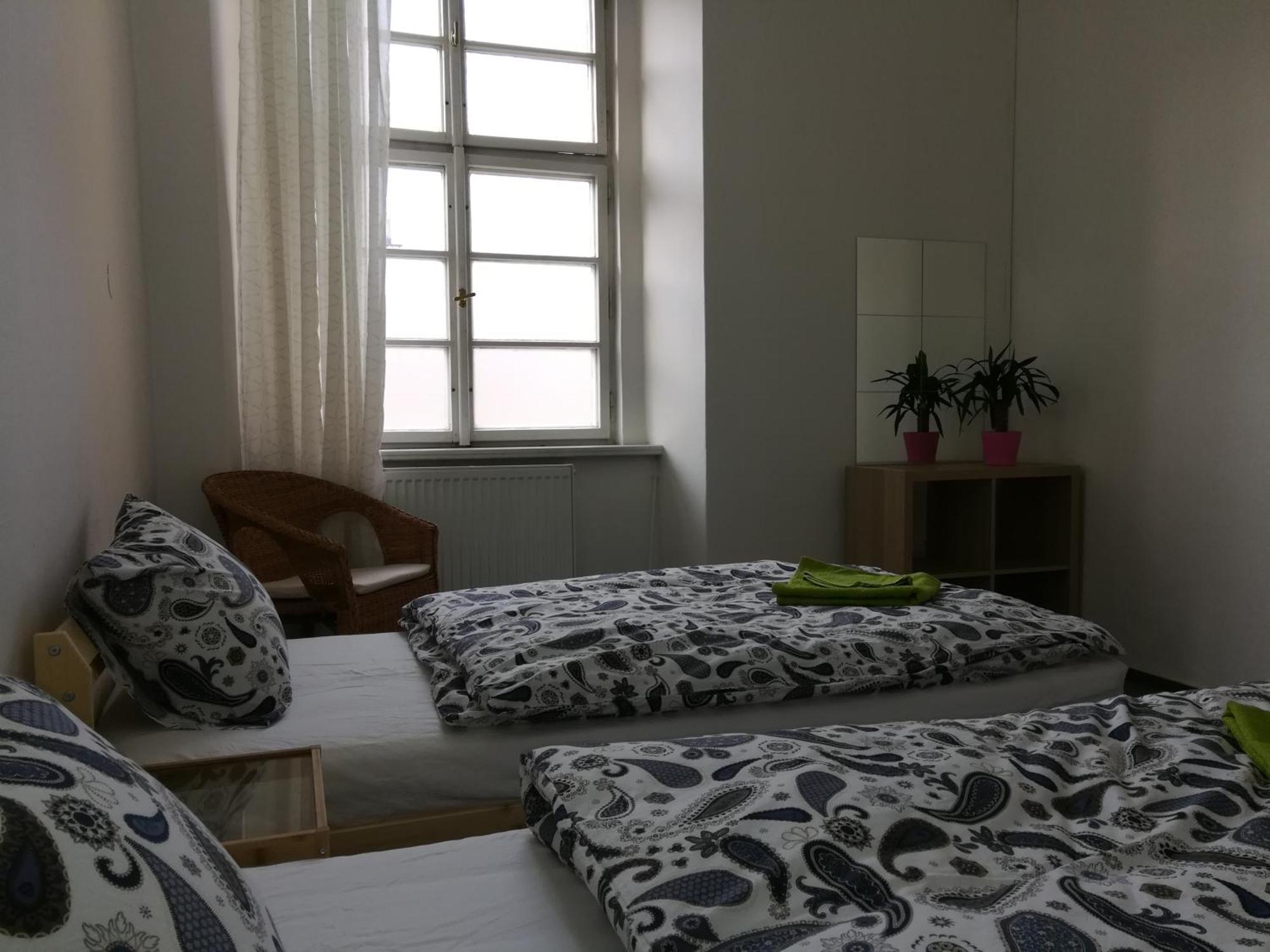 Just 3 Min Walk Old Town Center Private A Séjour chez l'habitant *