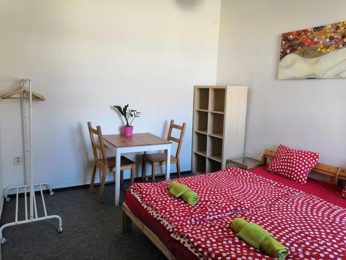 Bed & Breakfast 3 Min Walk Old Town Center Private A *