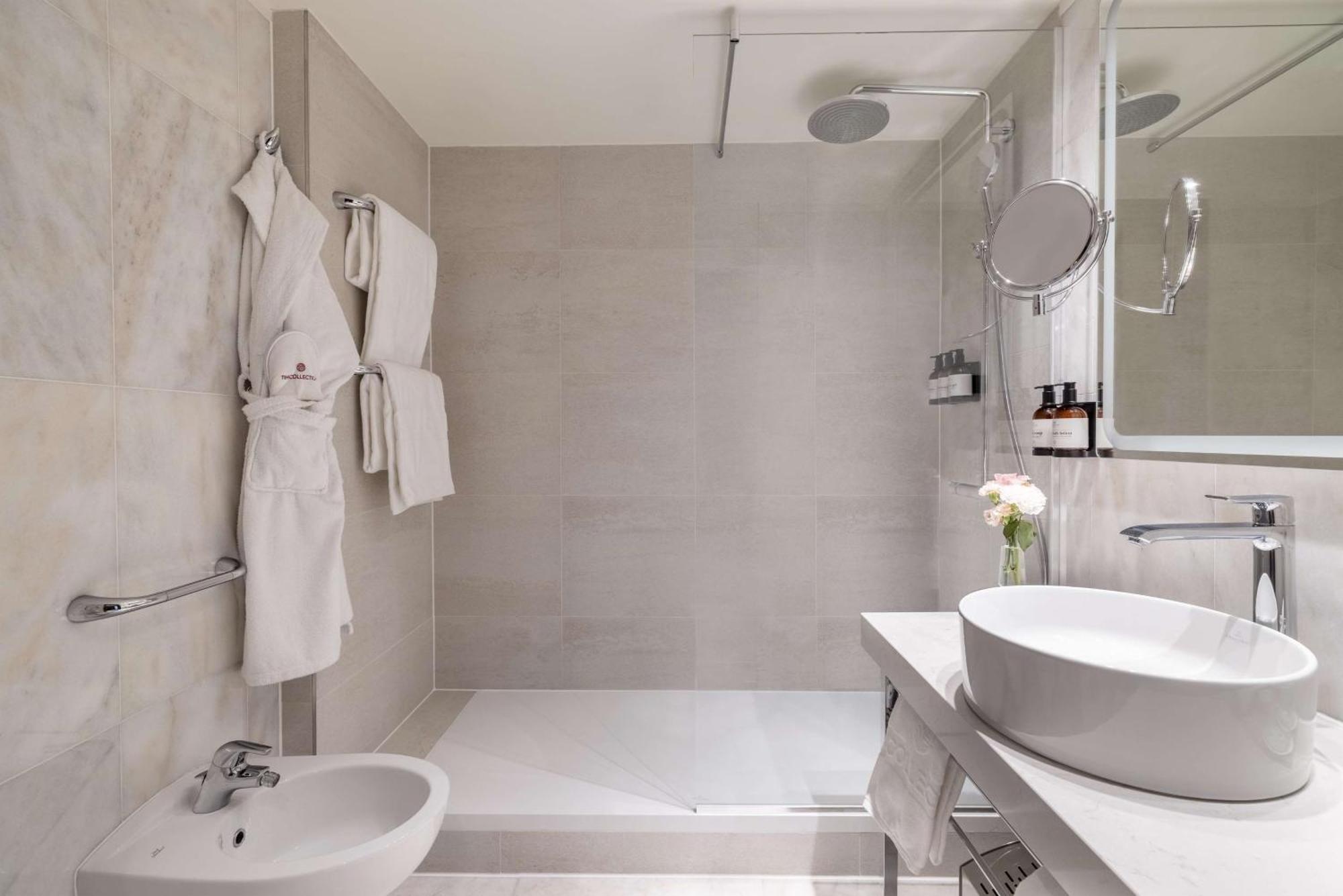 Hotel Nh Collection Carlo Iv Prague