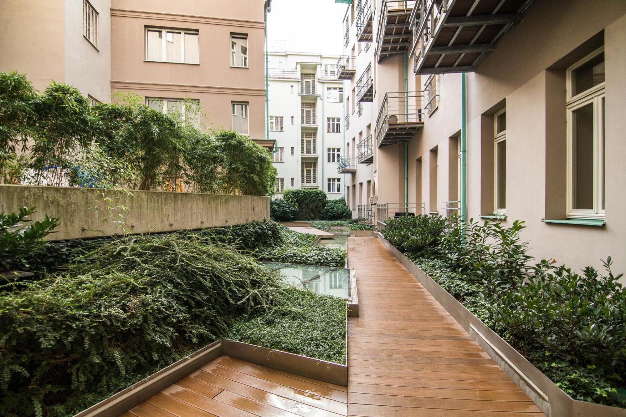 Luxury Near Charles Bridge Apartment *