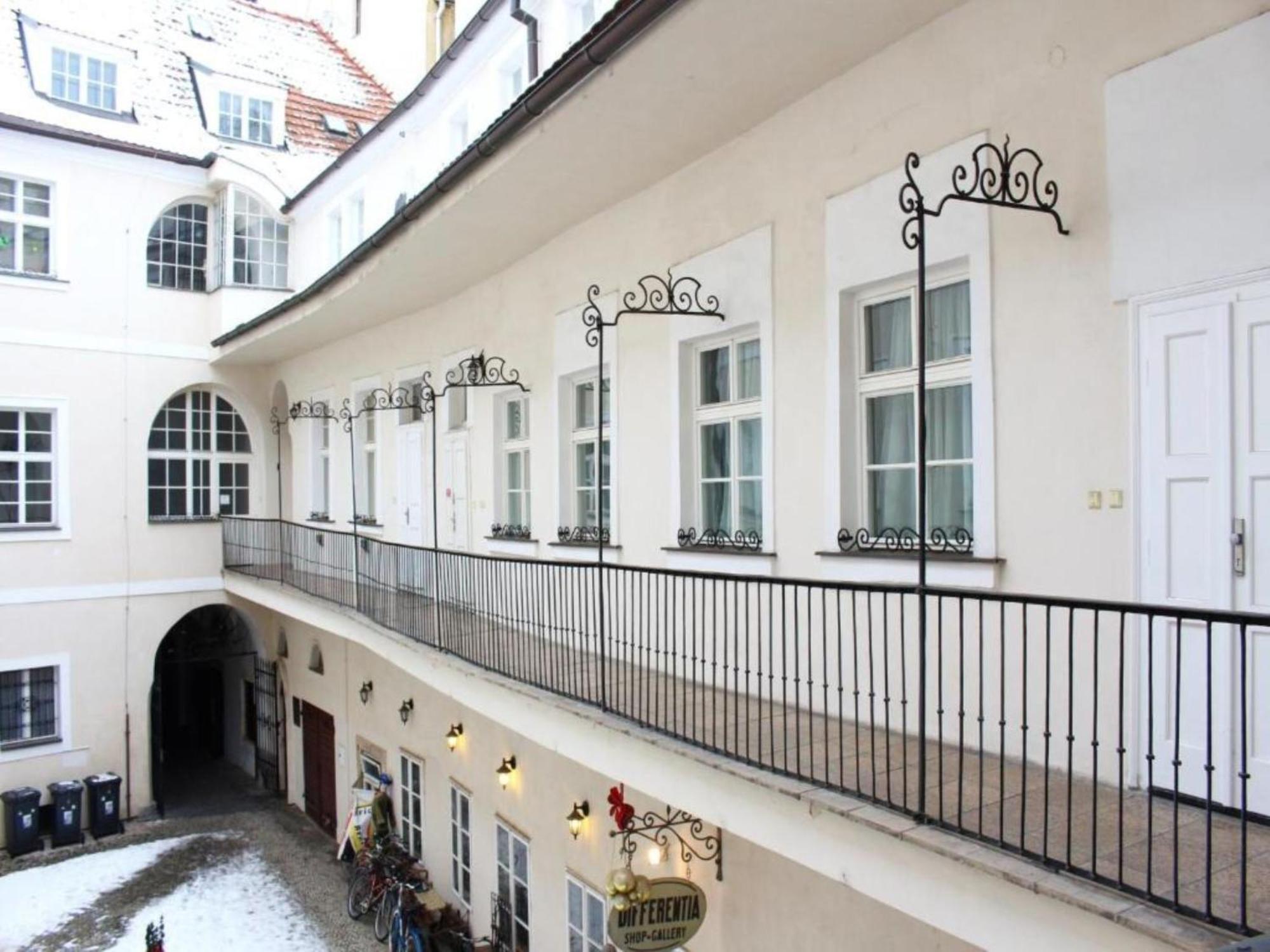 Old Town Home-7 By Interhome * Prag