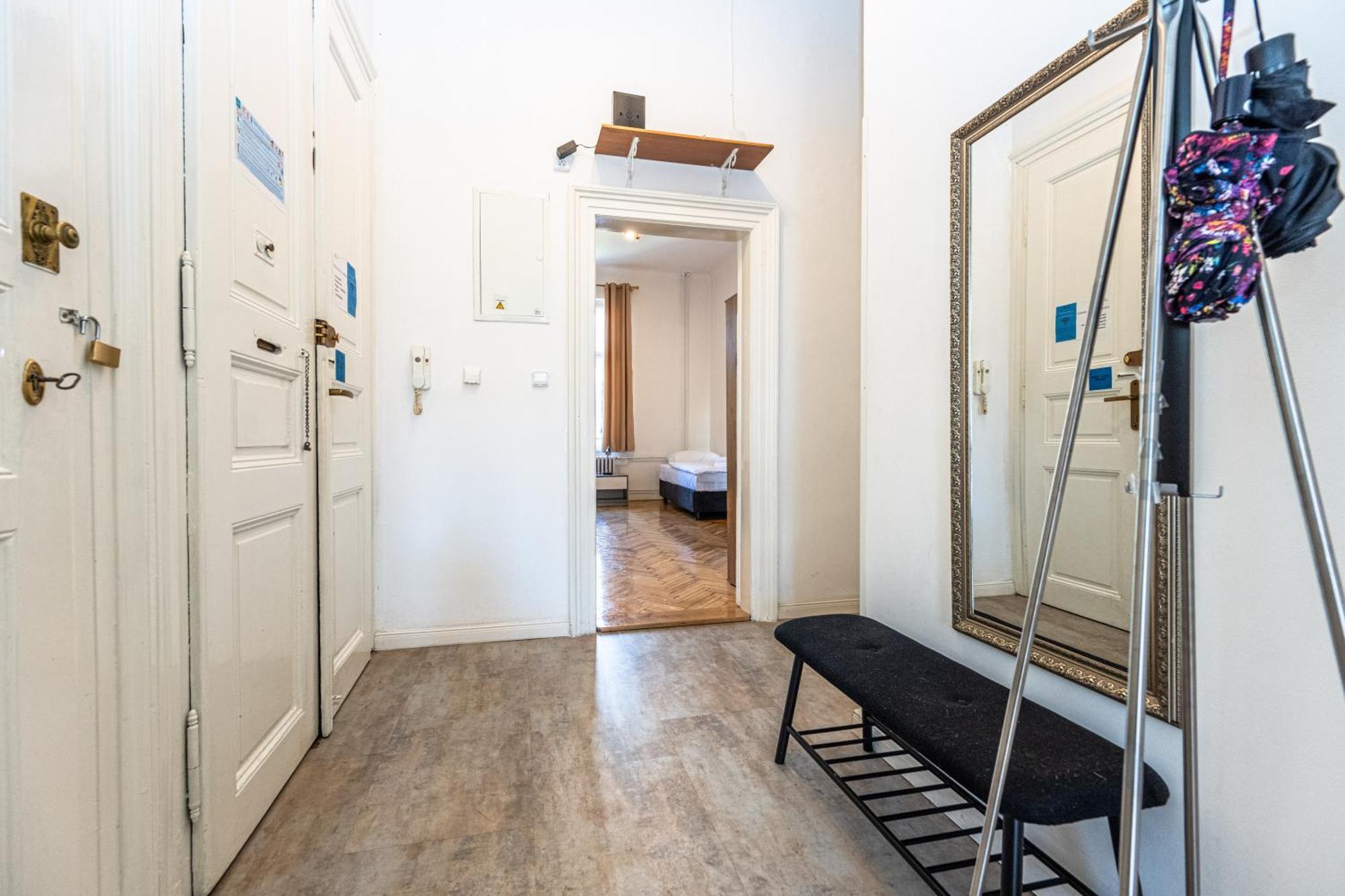 Safarikova 18 Apartment