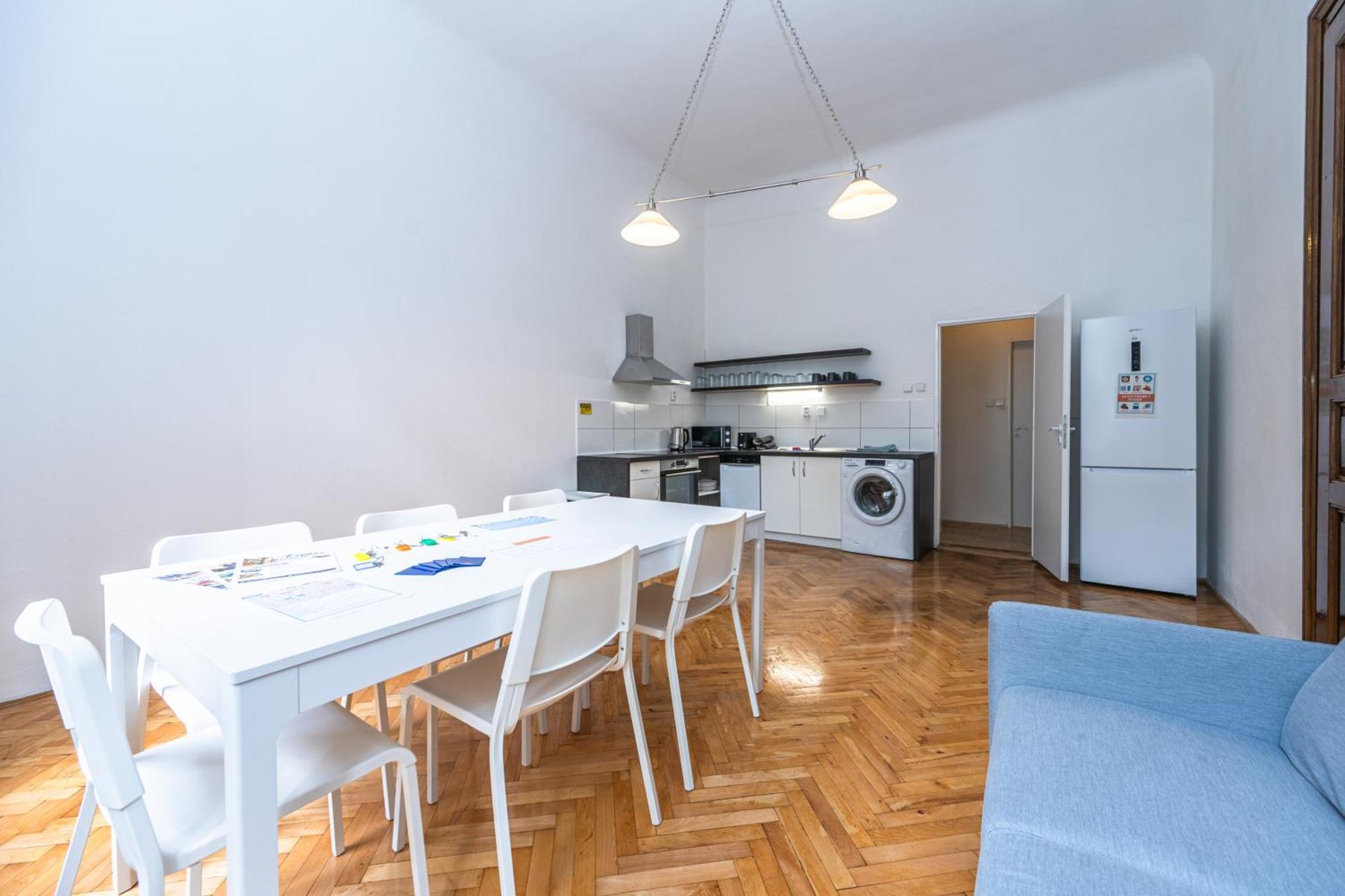 Safarikova 18 Apartment