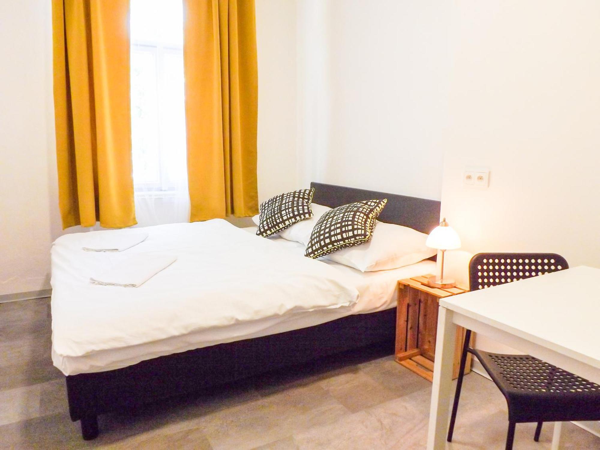 Letni Pokoj Na Prazske Letne H5 Homestay *
