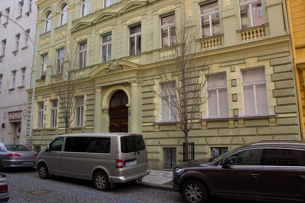 Metropolitan Studios Apartment *