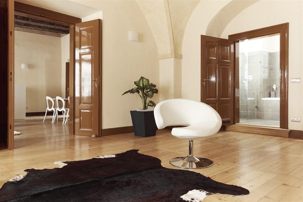3 Epoques By Adrez Apartment