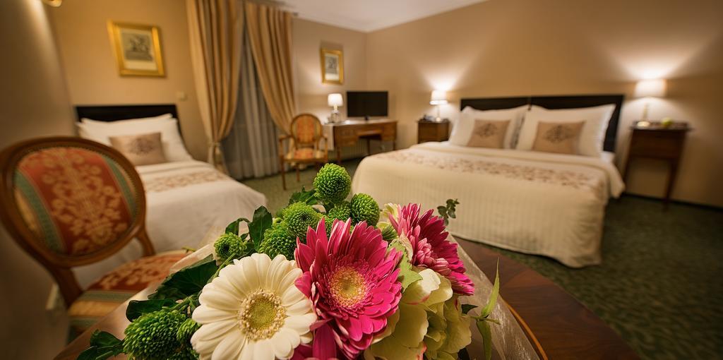Angelis 4* Prague
