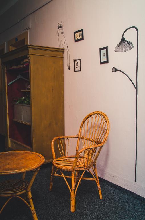 Dakura Hostel *