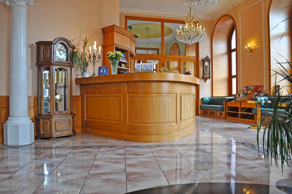 Opera Hotel 4*
