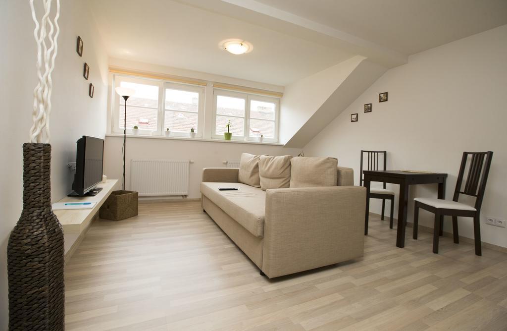 Greg Kampa Apartment Prague